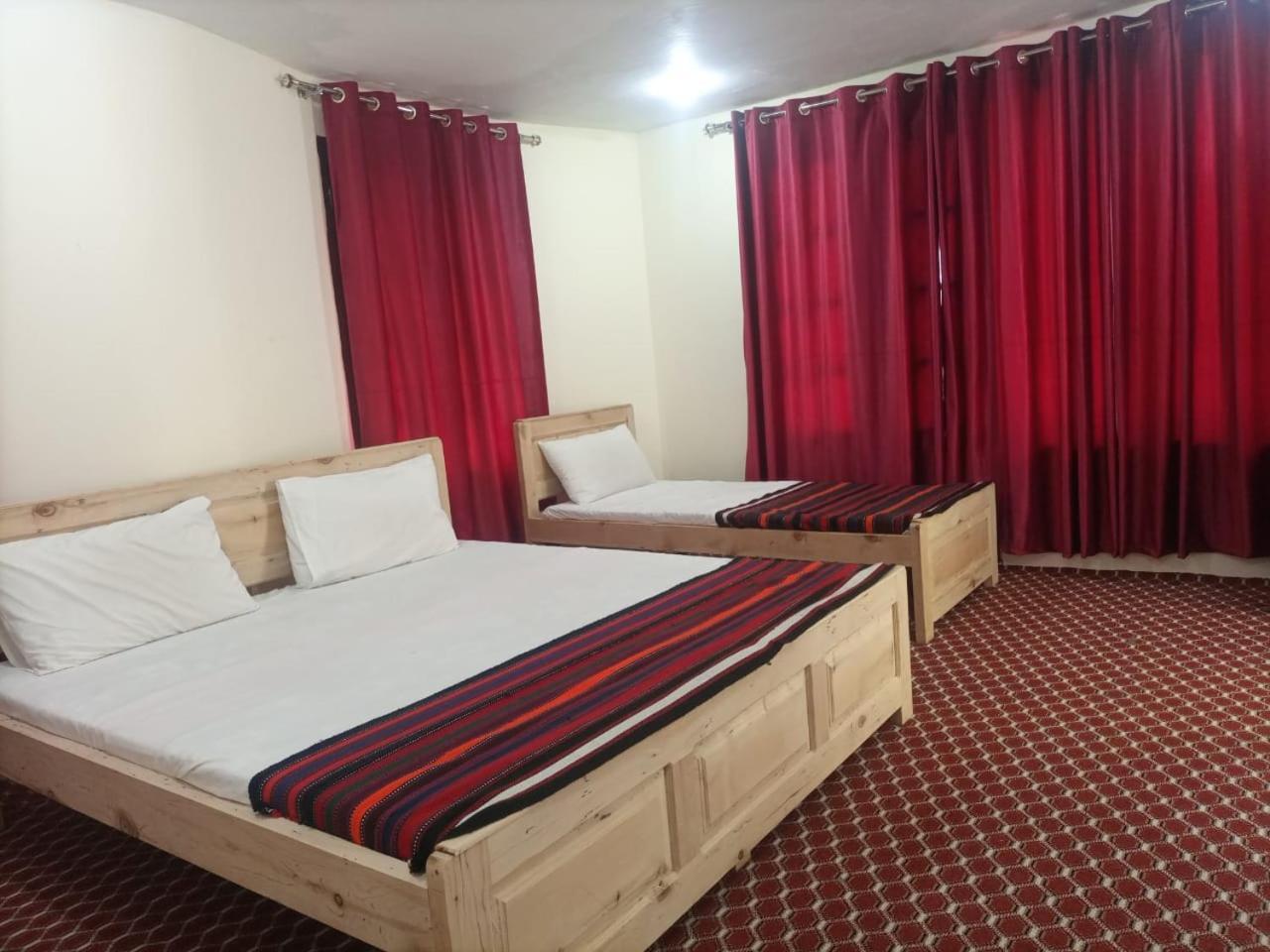 Chitral Inn Resort Экстерьер фото