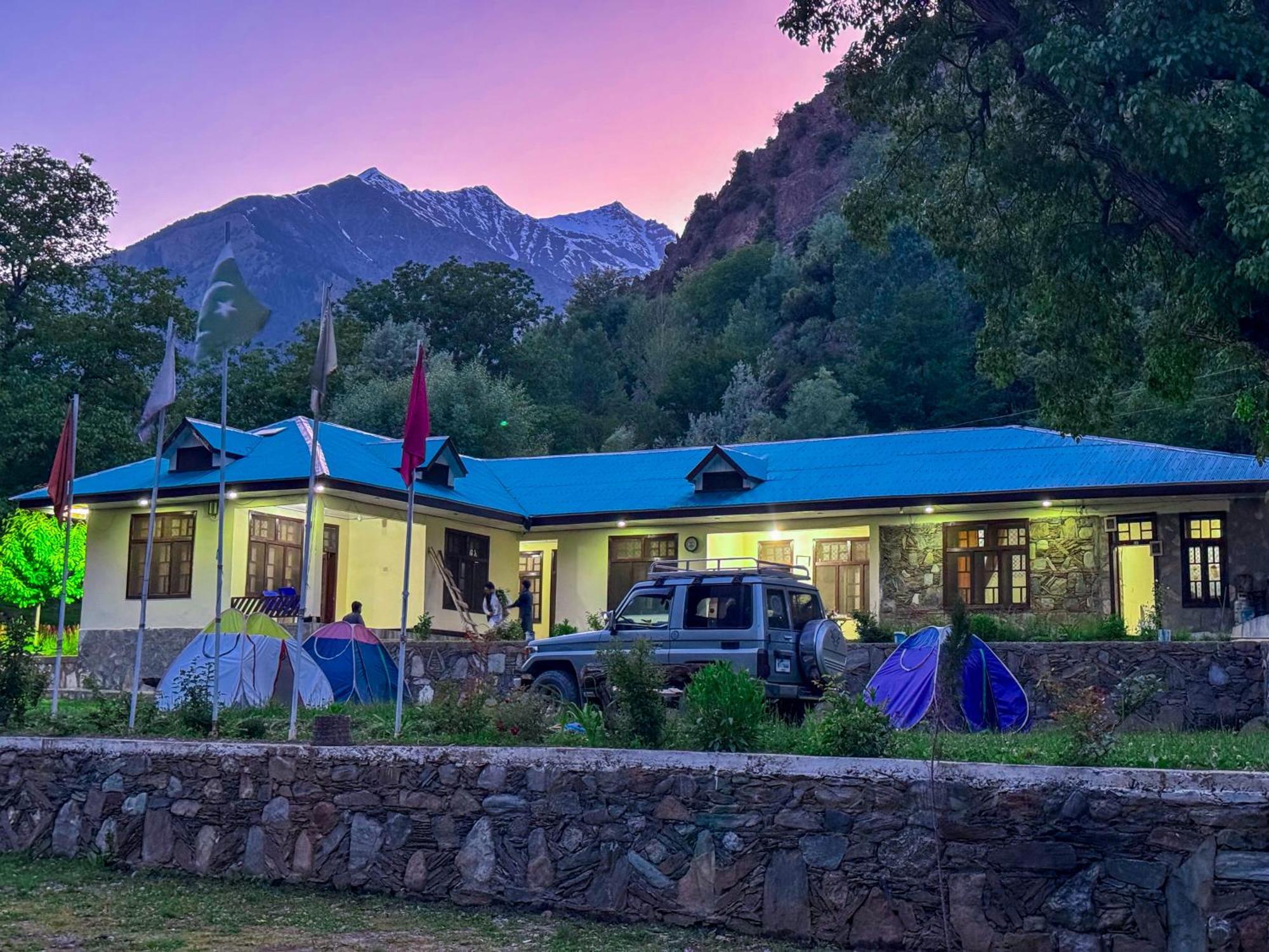 Chitral Inn Resort Экстерьер фото